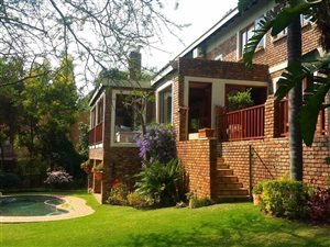 6 Bed House in Newlands