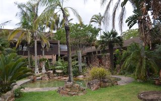 4 Bedroom House in Waterfall