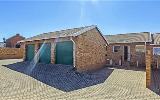 2 Bedroom Townhouse in Quellerie Park