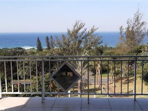 6 Bed House in Hibberdene