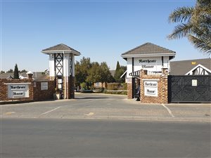 2 Bed Townhouse in Beyers Park