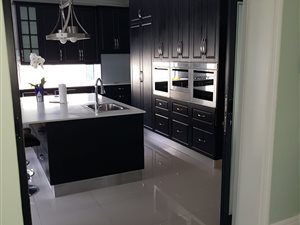 4 Bed House in Kensington