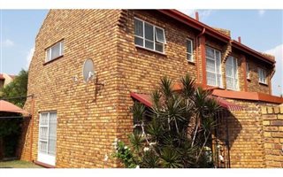 2 Bedroom Flat in Dorandia