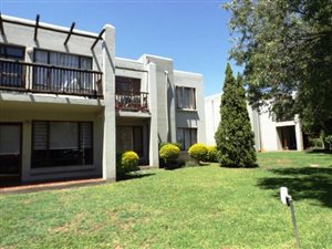 2 Bed Apartment in Bloubosrand