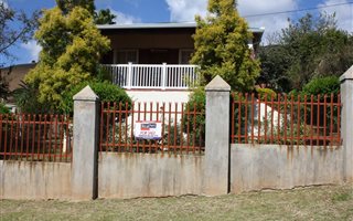 2 Bedroom House in Waterval Boven