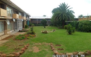 2 Bedroom Apartment in Crown Gardens