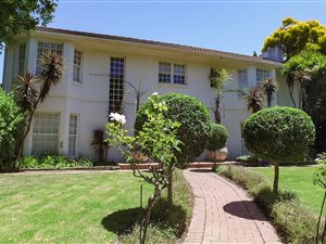 4 Bed House in West Hill