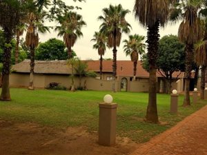 2.2 ha Farm in Zandfontein AH