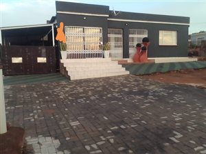 2 Bed House in Mabopane