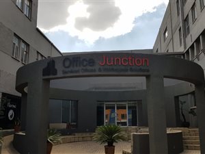 200 m² Office Space in Activia Park