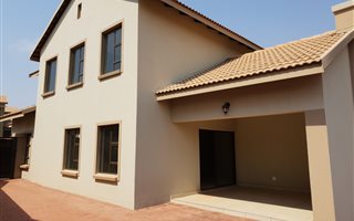 3 Bedroom House in Eldo View