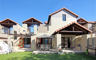 2 Bedroom Townhouse in Fourways