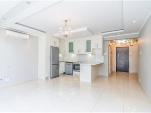 2 Bed Apartment in Mouille Point