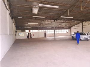867 m² Commercial space in Pinetown Central
