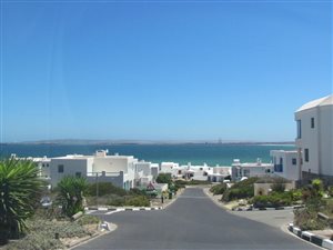375 m² Land available in Paradise Beach
