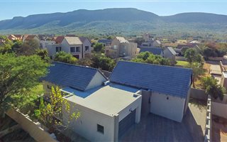 3 Bedroom House in Leloko
