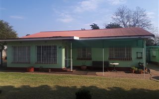 3 Bedroom House in Oos-Einde