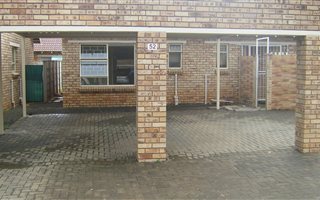 2 Bedroom Townhouse in Quaggafontein