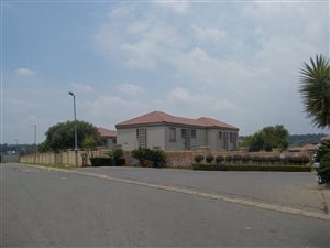 2 Bed Apartment in Willowbrook