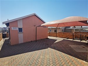 2 Bed House in Cosmo City