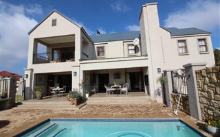 3 Bedroom House in Boschkop