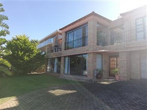 4 Bed House in Dana Bay