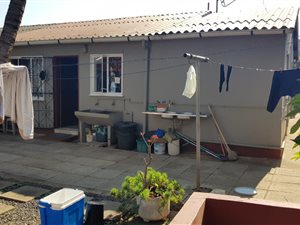 4 Bed House in Trenance Manor