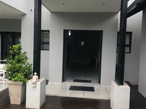 4 Bed House in The Hills