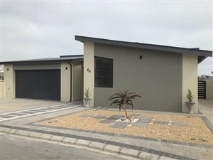 3 Bed House in Sunset Estate