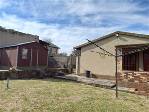 4 Bed House in Sophiatown