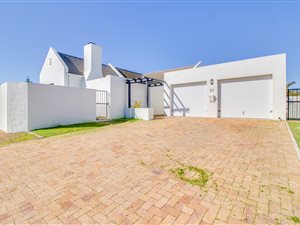 3 Bed House in Pinehurst