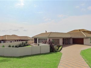 4 Bed House in Bankenveld