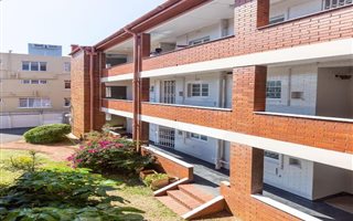 Bachelor apartment in Essenwood