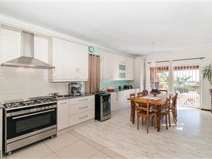 4 Bed House in Newlands