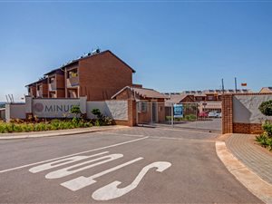 2 Bed Apartment in Summerset