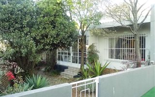 3 Bedroom Townhouse in Constantia Park