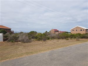 611 m² Land available in Boggomsbaai
