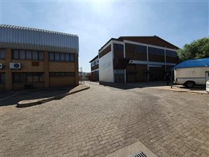 1345 m² Industrial space in Reuven