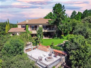 4 Bed House in Blue Hills Country Estate