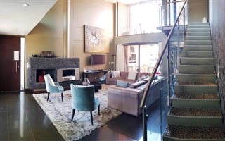 2 Bedroom Apartment in Melrose Arch