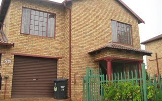 3 Bedroom Townhouse in Elandspark