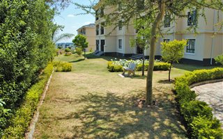2 Bedroom Apartment in Summerset