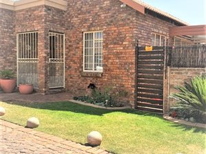 3 Bed Apartment in Claremont