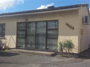 3 Bed House in Kwandengezi