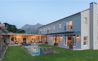 4 Bedroom House in Hout Bay and surrounds