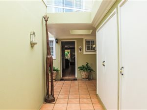 2 Bed Apartment in Somerset Park