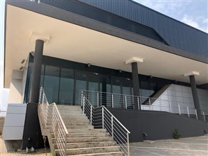 3850 m² Industrial space in Chloorkop