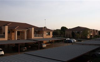 2 Bedroom Apartment in Randpoort
