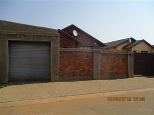 3 Bed House in Naturena