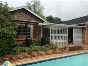 5 Bed House in Montrose